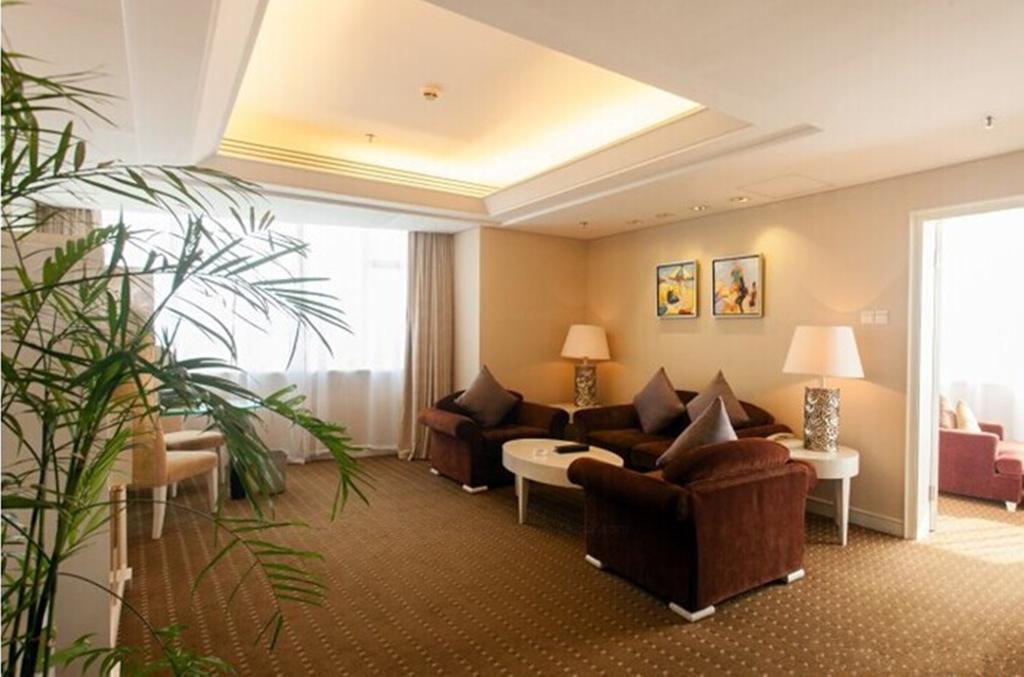 Tienyow Grand Hotel Haikou  Quarto foto